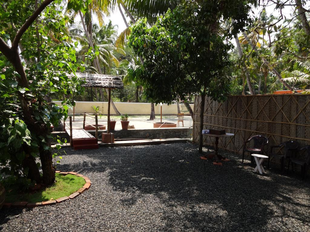 Ambadis Villas Kodungallur Exterior photo